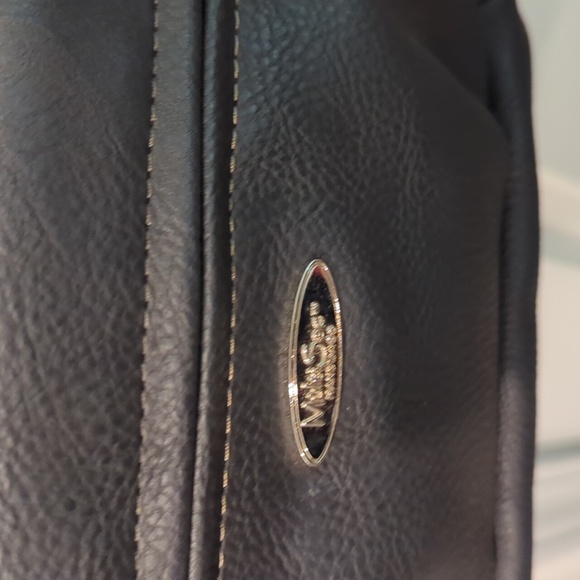 Multi Sac™ Black Handbag w/Silver Hardware Zippered Closure NWOT - Picture 3 of 15